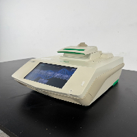 Bio-Rad C1000 Touch Thermal Cycler image 1